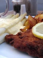 Spargelschnitzel Mit Bratkartoffeln